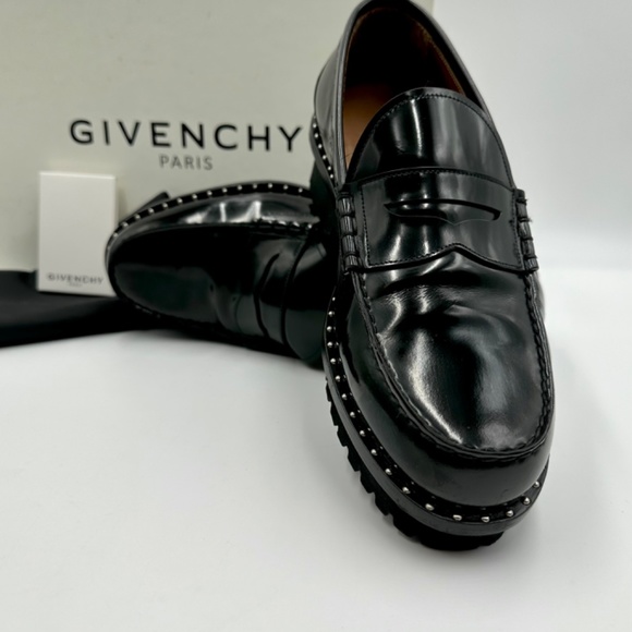 GIVENCHY Wedge Nailhead Loafers Men’s SZ 41 BNIB main image 5